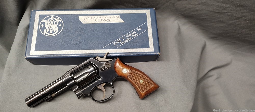 Smith and Wesson S&W 10-6 38 Special with box Excellent Cond NO RESERVE !!-img-9