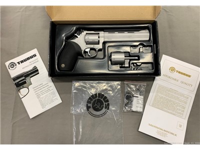 TAURUS M992 22LR/22MWR Revolver in SS, Dual Caliber - In Box !