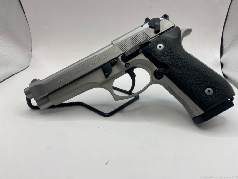 BERETTA 96 5" BARREL .40 S&W WITH 2 MAGS AND BOX (USED) -img-1