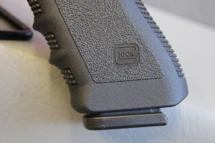 Glock 22 Gen3 .40S&W Item P-150-img-4