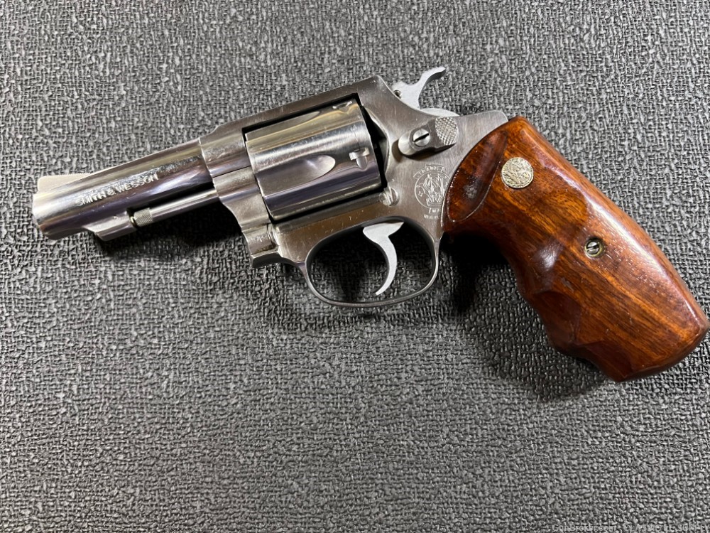 USED Smith & Wesson 60-3 38Spl Revolver 3in Barrel VERY NICE -img-5