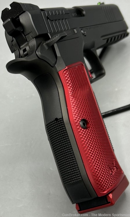 Dan Wesson DWX 9mm 5" Full Size 19+1 Light Rail Black DLC Red Grips 92001-img-4
