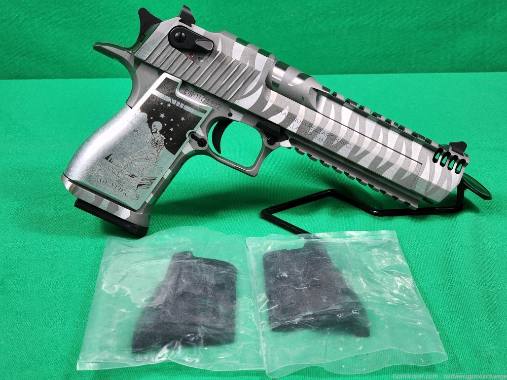 MAGNUM RESEARCH DESERT EAGLE STAINLESS WHITE TIGER STRIPE .50AE MRI DE50WTS-img-3