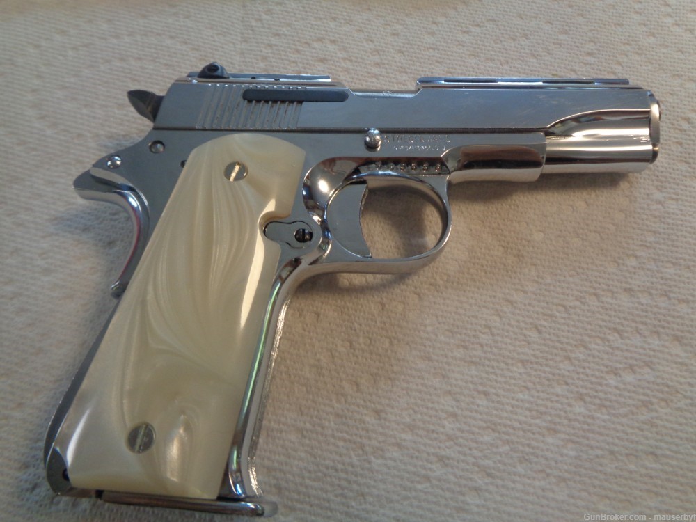 Llama lll-A 380 acp nickel plated mint condition in box-img-1