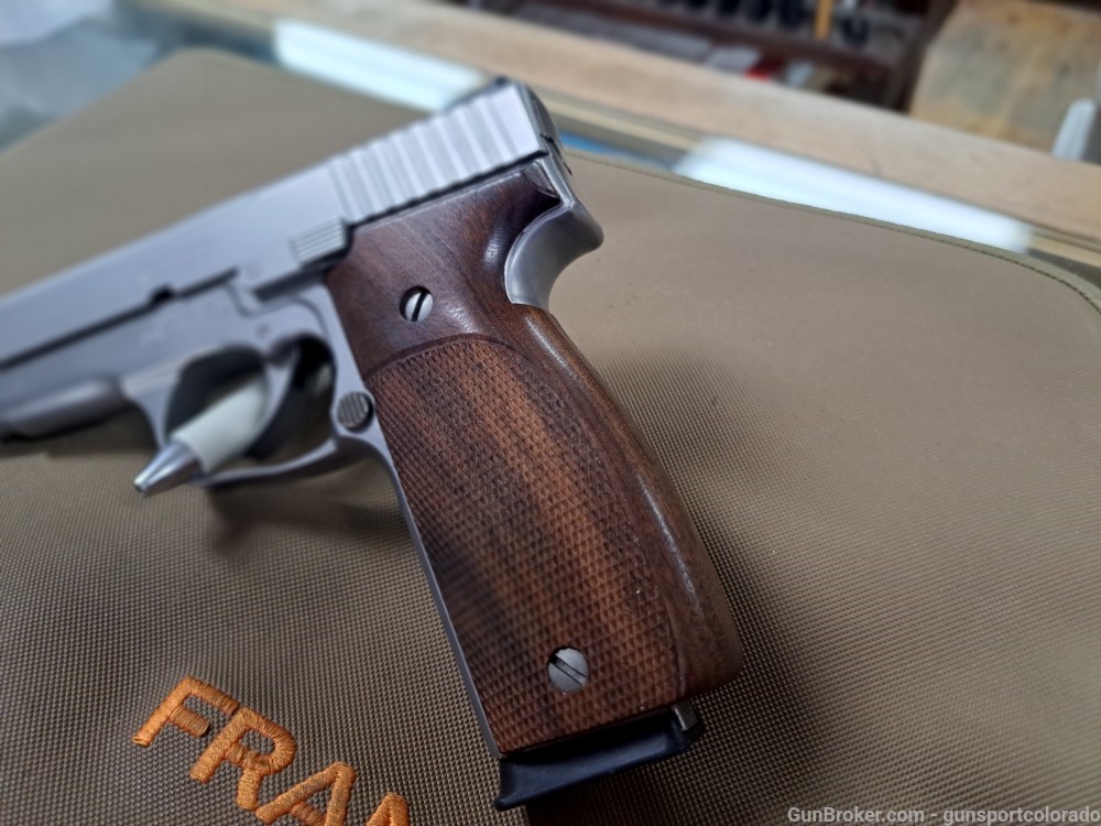 Kahr Arms T9 9mm Clean with one mag-img-7