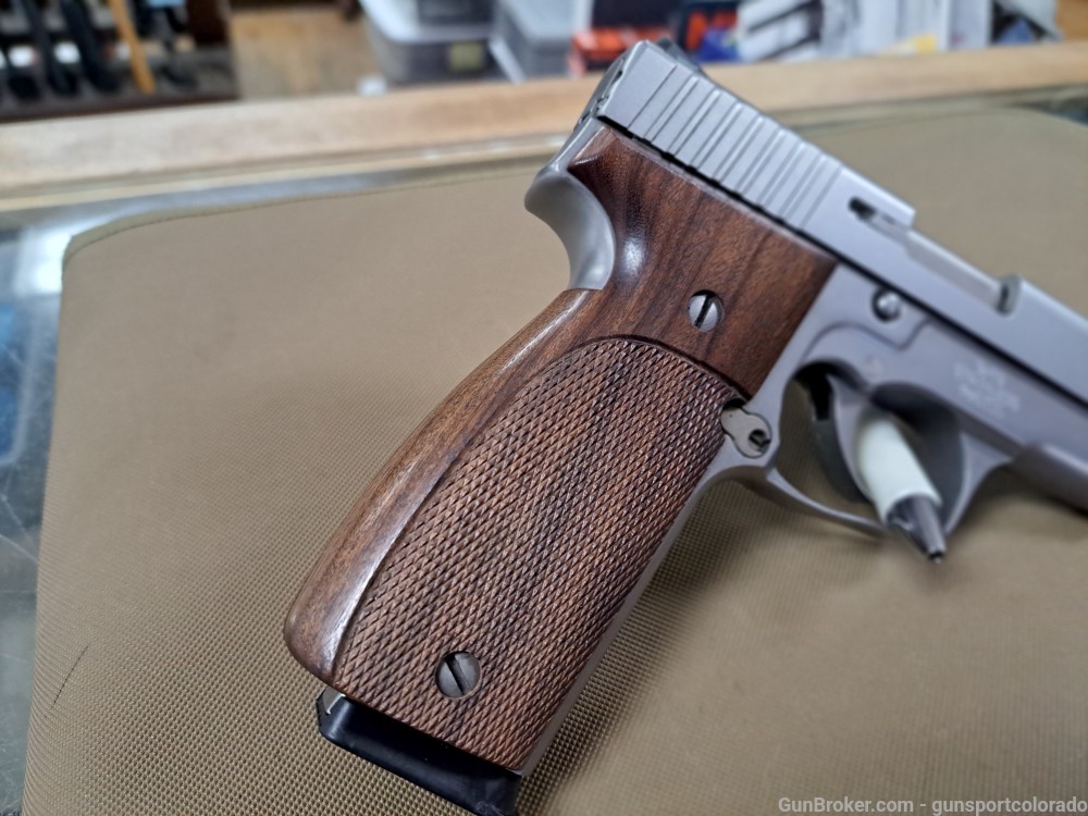 Kahr Arms T9 9mm Clean with one mag-img-2