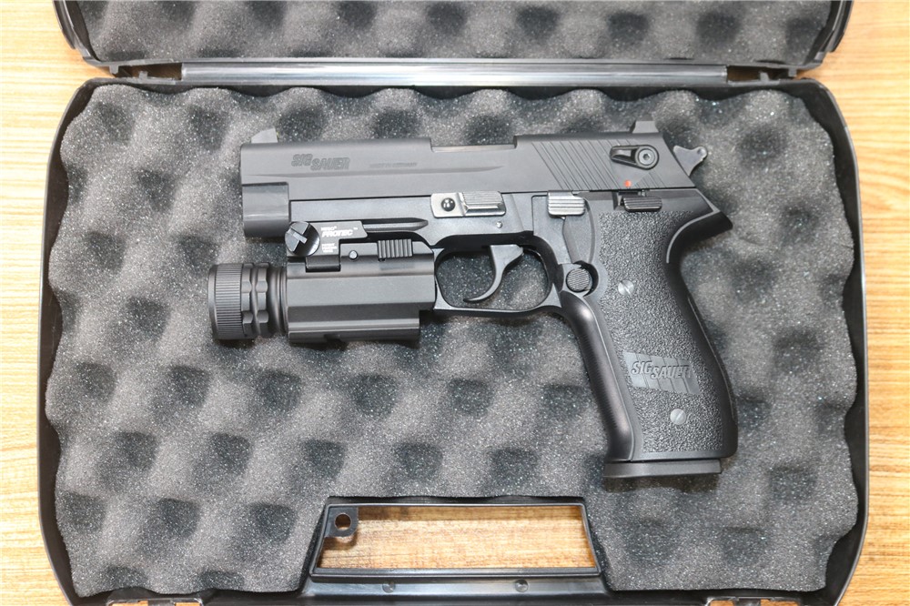 Sig Sauer Mosquito .22 LR 4" Barrel Nebo Protec Laser Box 1 Mag 10 Rounds-img-0
