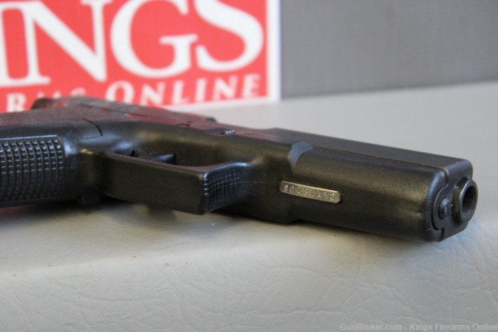 Glock 22 Gen2 .40S&W item P-60-img-16