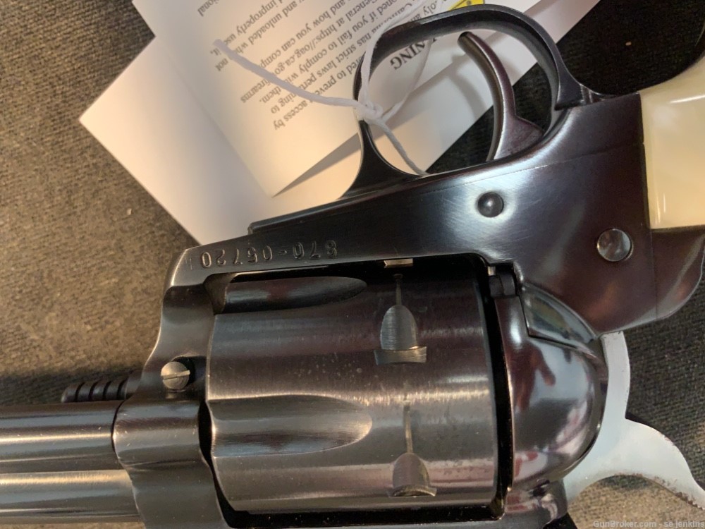Ruger New Model BlackHawk SAA .44 magnum Revolver-img-6