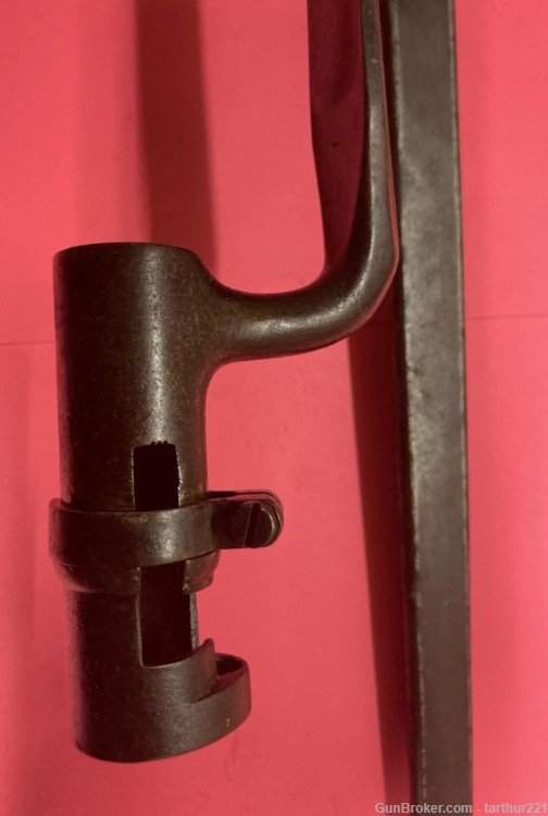 1865  Springfield  Bayonet  and  Scabbard -img-3