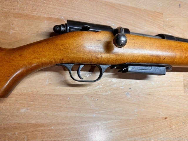 Steven Model 258A Bolt Action 20ga Shotgun 23 1/2" Barrel 2 Round Mag-img-2