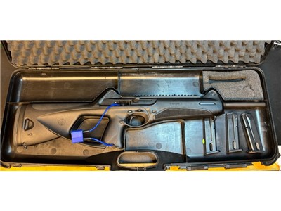 Beretta CX4 Storm 45 with 3 mags and case