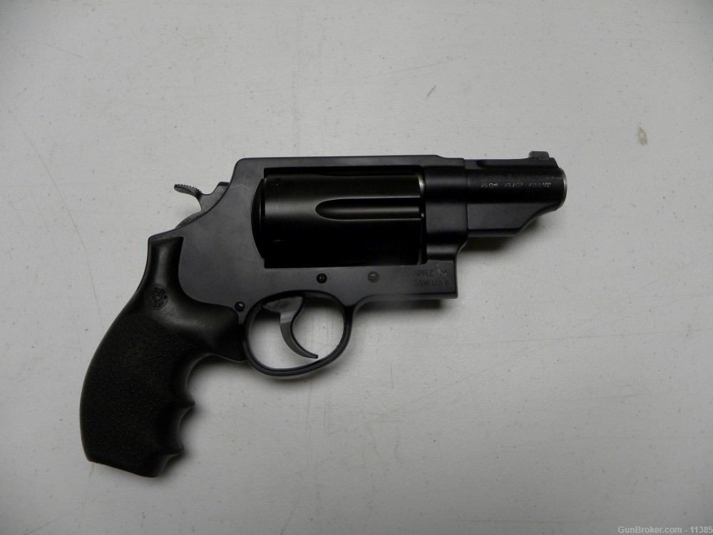 Smith & Wesson Governor Revolver - Revolvers At Gunbroker.com : 1082649737