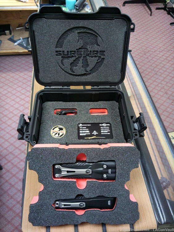 Microtech/SureFire Collaboration Luminary AUTO OTF Knife Box Set ...