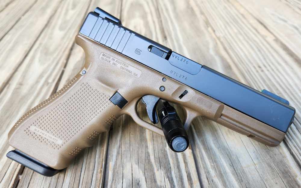 Glock 17 Gen 4 FDE 9mm