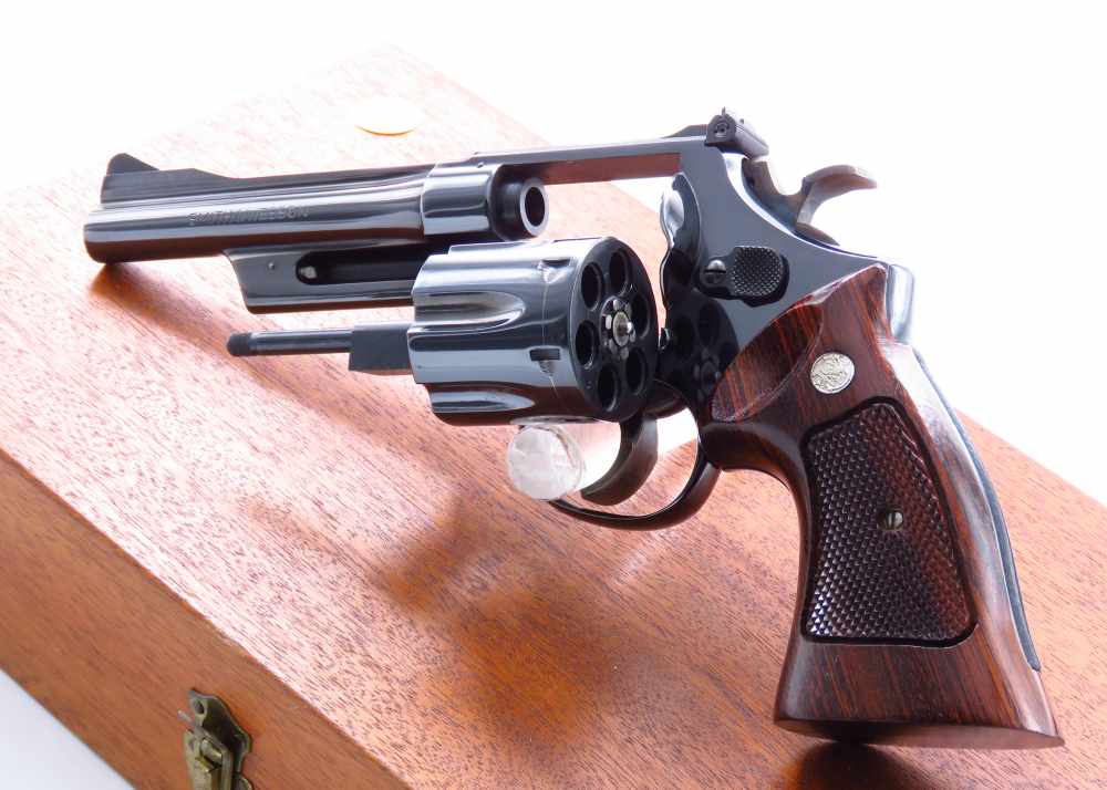 LAST 1! COVETED 5" FBI LENGTH BBL 1977 S&W 27-2 Master Blue Very Nice W/BOX-img-42