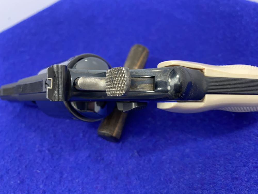 1989 Smith Wesson 29-4 .44 Magnum *DESIRABLE UN-FLUTED CYLINDER* 3" Barrel-img-35