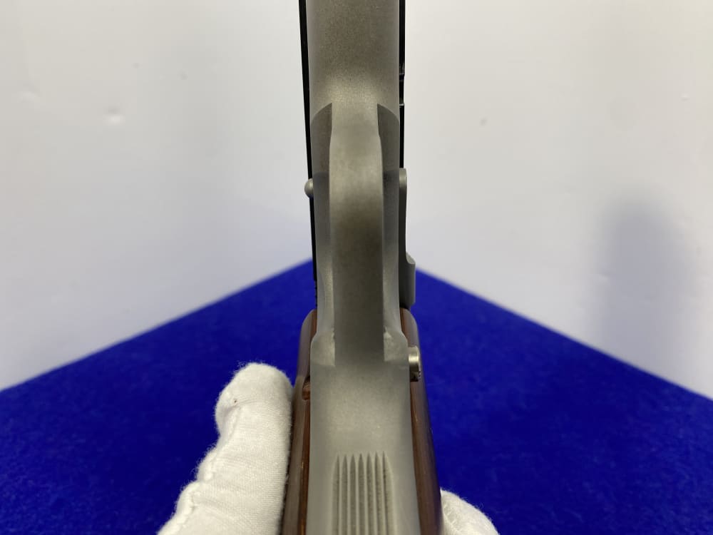 1991 Colt Gold Cup Elite 40 Two-Tone - EXTREMELY RARE - 1 of only 250-img-50