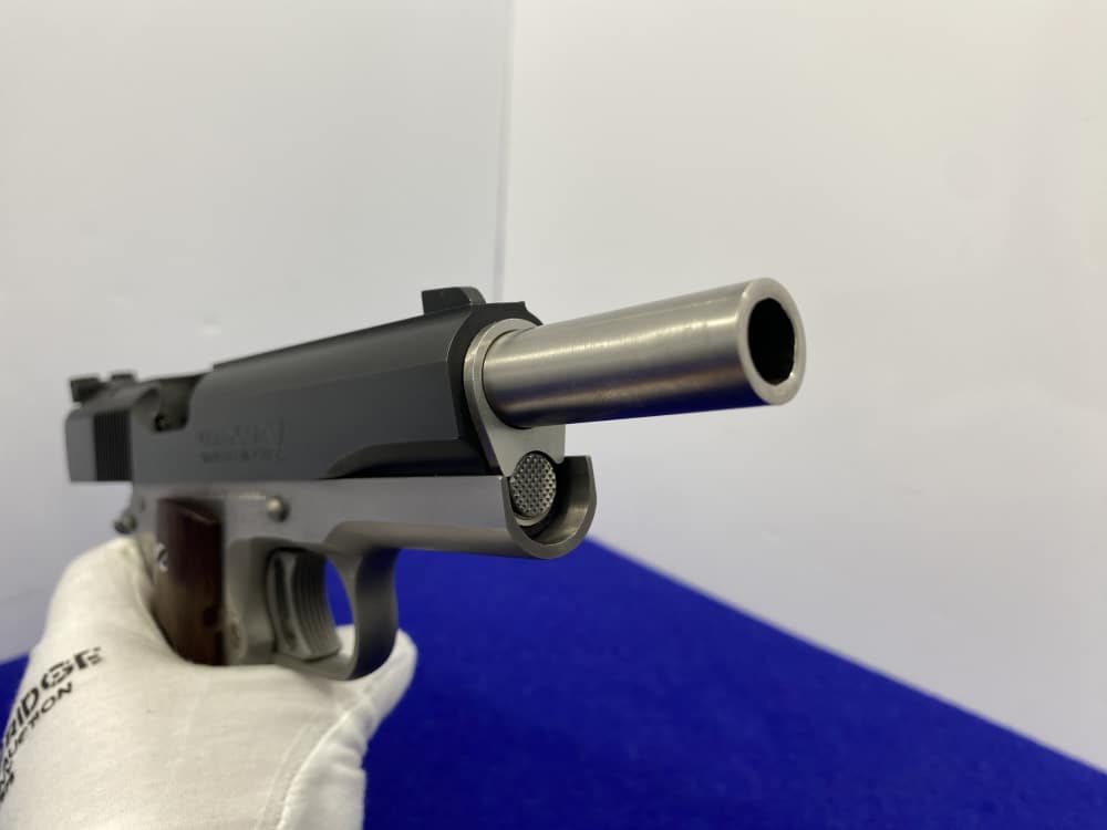 1991 Colt Gold Cup Elite 40 Two-Tone - EXTREMELY RARE - 1 of only 250-img-66