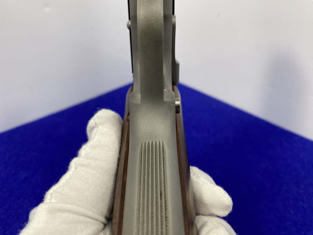 1991 Colt Gold Cup Elite 40 Two-Tone - EXTREMELY RARE - 1 of only 250-img-49