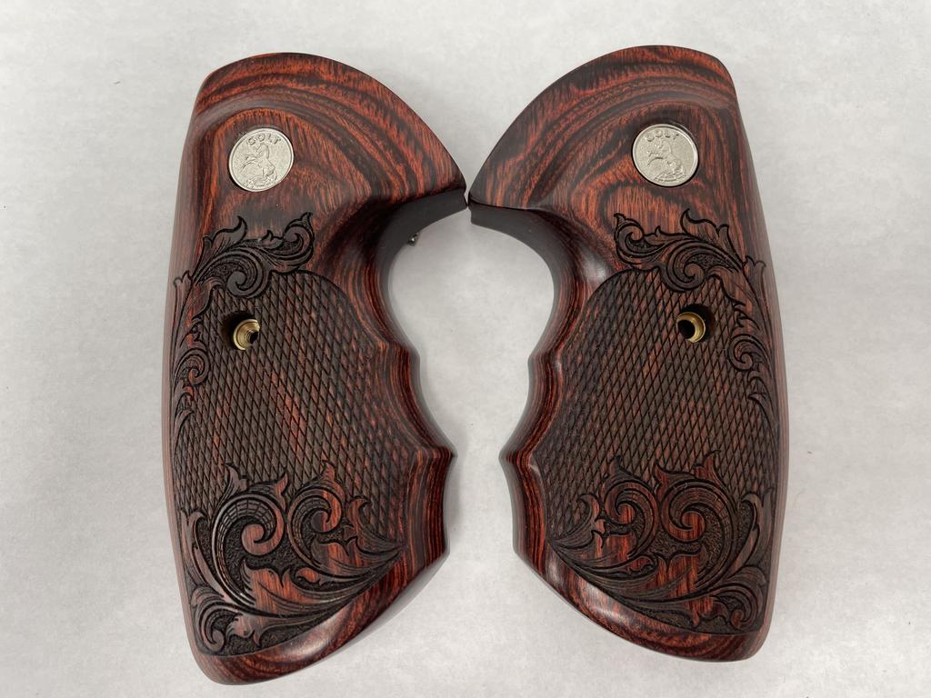 Altamont Wood Grips - Colt Python Super Rosewood Checkered Engraved LIC ...