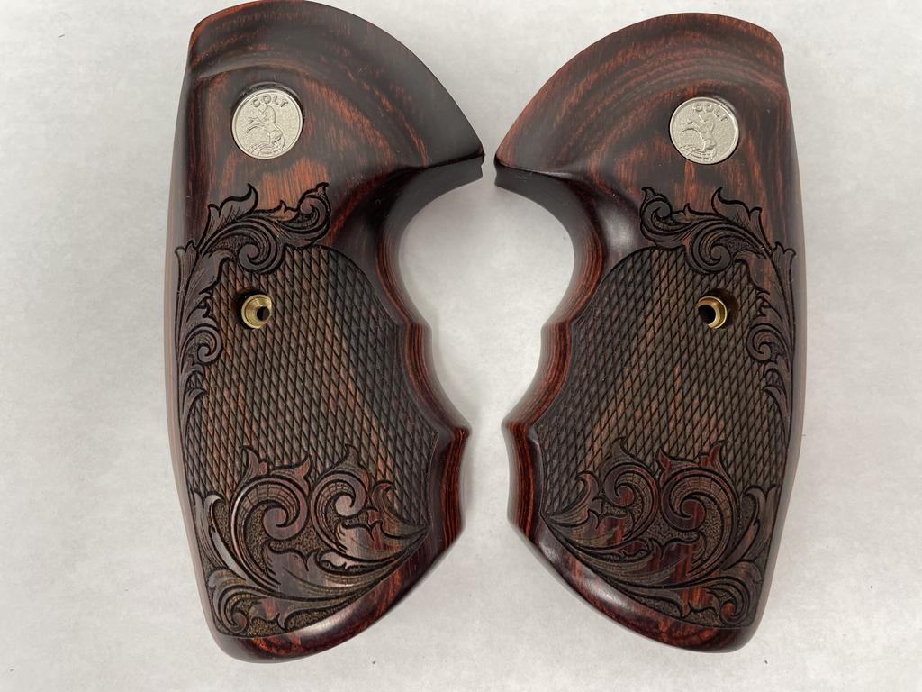 Altamont Wood Grips - Colt Python Super Rosewood Checkered Engraved LIC ...