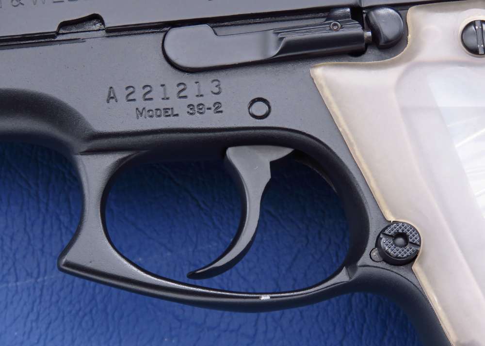 EXTREMELY RARE - New In Box S&W ASP Full House Cold War Famed Service 39-2 -img-16