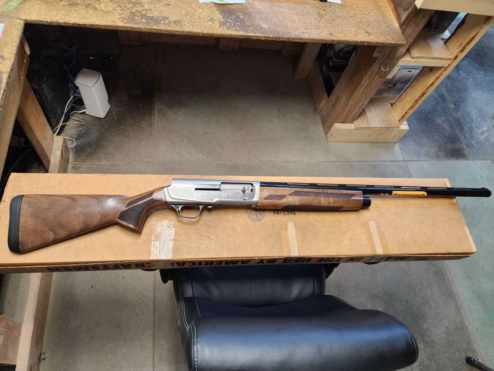 PICS! NEW BROWNING A5 ULTIMATE 12 GA 28" WALNUT ENGRAVED FIBER OPTIC 28 3"-img-4