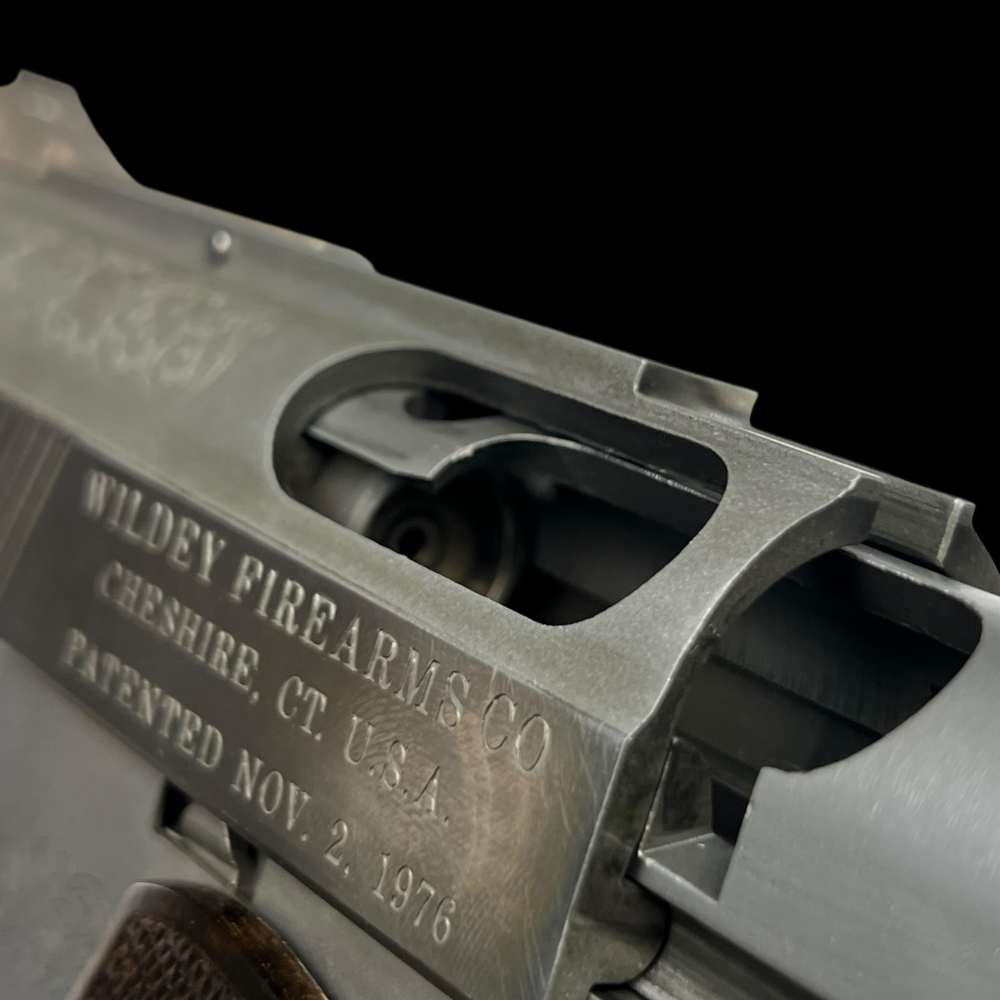 LIBERTY EDITION Wildey Survivor 1st Gas Pistol Commemorative 45 WIN MAG 8"-img-17