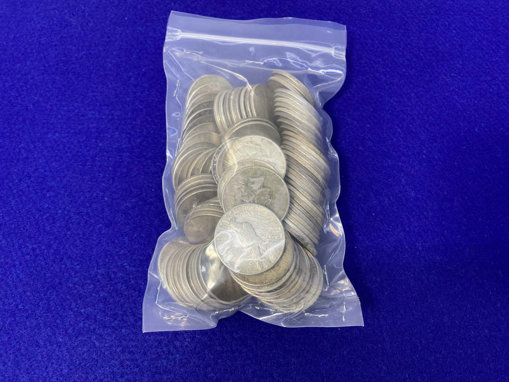 (100) Peace SILVER Dollars Collector's Bag VARIOUS YEARS & MINTS 1922-1928-img-6