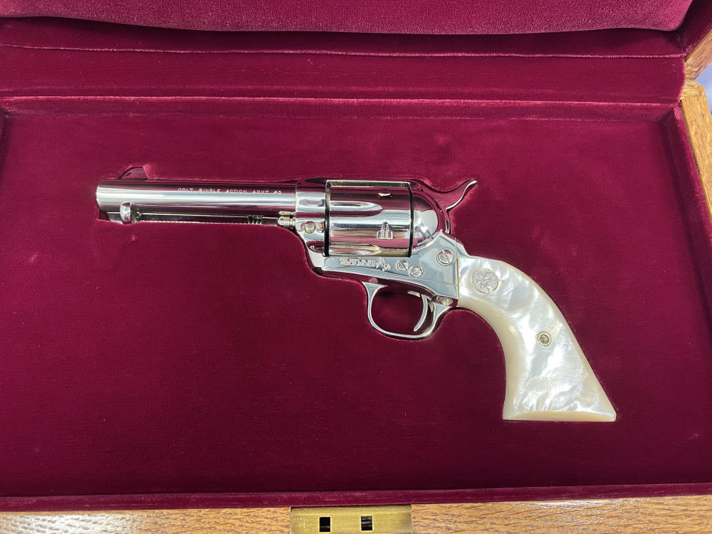 1992 Colt Single Action Army 45 Nickel 4.75 *GENUINE MOTHER OF PEARL GRIPS*-img-4