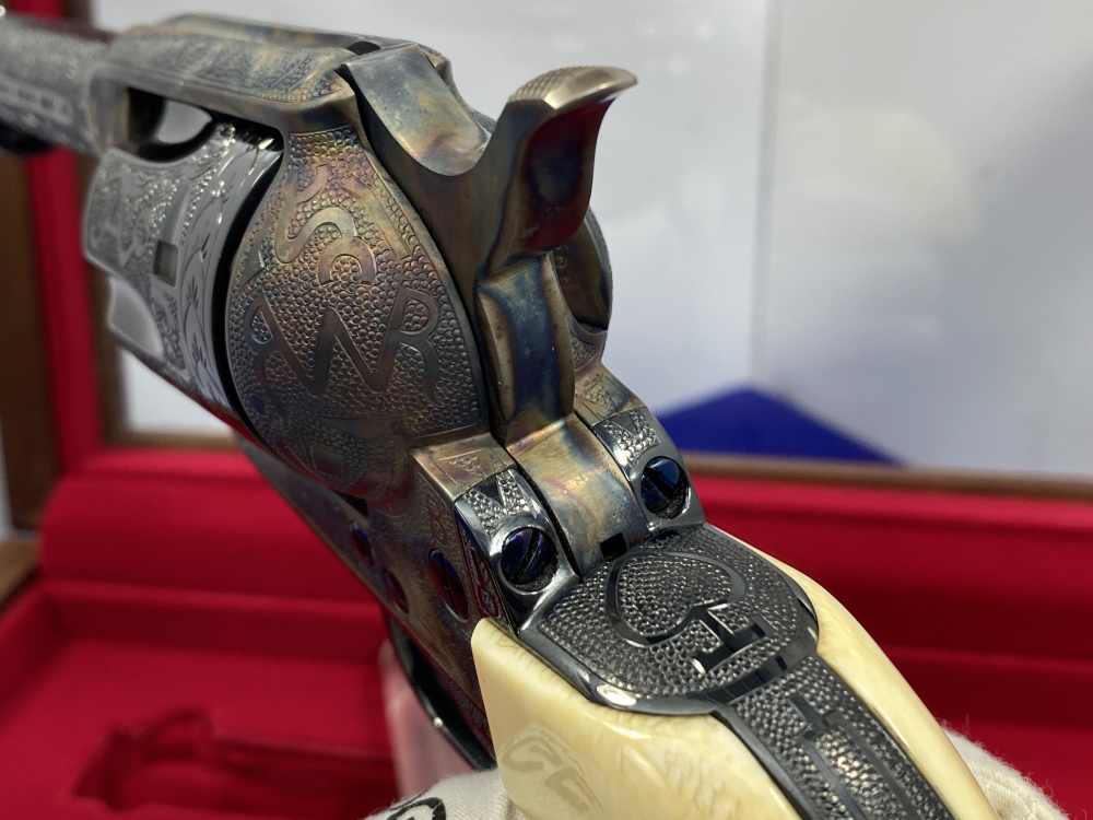 Colt Single Action Army - CATTLE BRAND MASTER HAND ENGRAVED - Second Gen-img-35