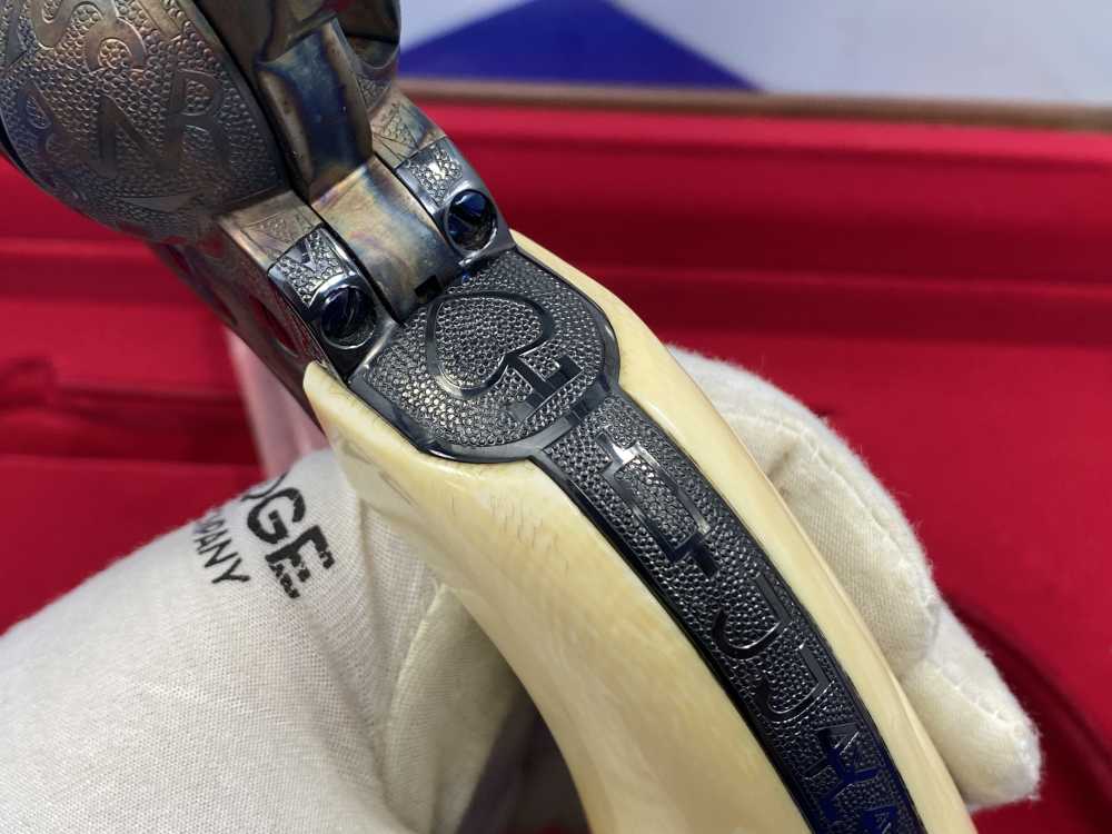 Colt Single Action Army - CATTLE BRAND MASTER HAND ENGRAVED - Second Gen-img-34