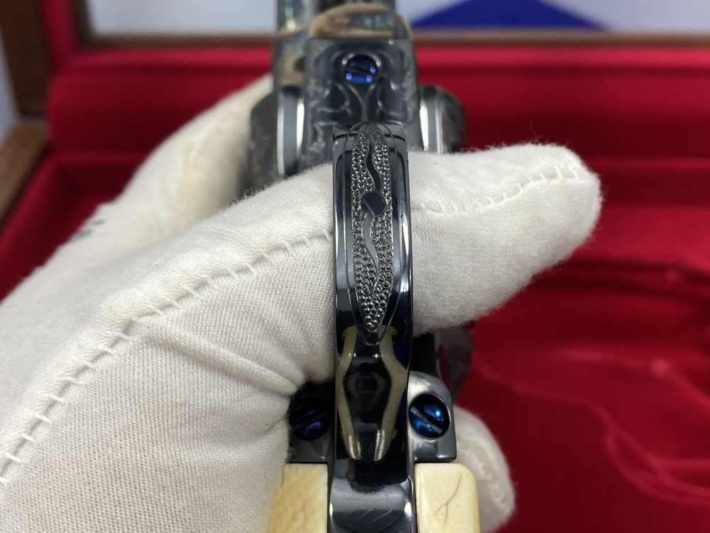 Colt Single Action Army - CATTLE BRAND MASTER HAND ENGRAVED - Second Gen-img-44