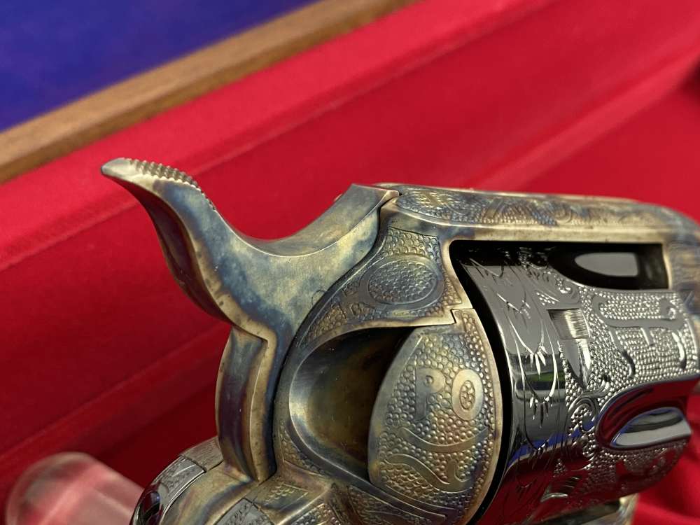Colt Single Action Army - CATTLE BRAND MASTER HAND ENGRAVED - Second Gen-img-26