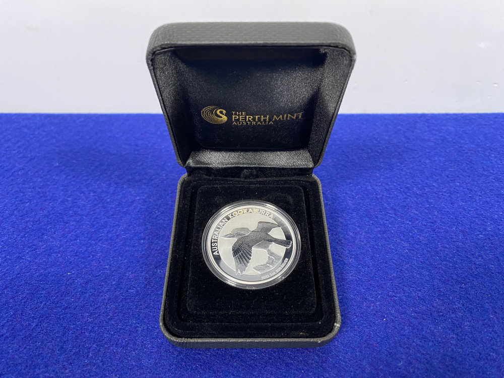 2011 Australian Kookaburra *1 Troy Ounce 999 FINE SILVER* with Display Case-img-0