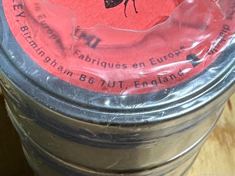 2500 Eley Wasp No. 2 .22 caliber 5.6mm rifle and pistol pellets - red tin-img-1