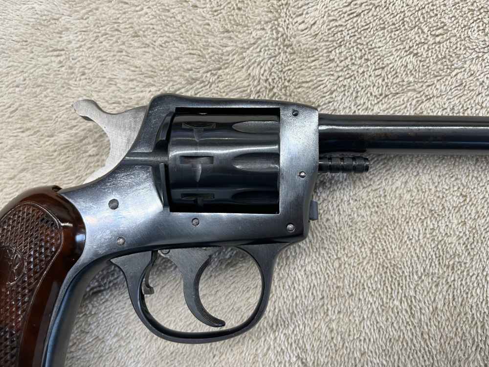 Harrington and Richardson Model 922 in original box-img-9