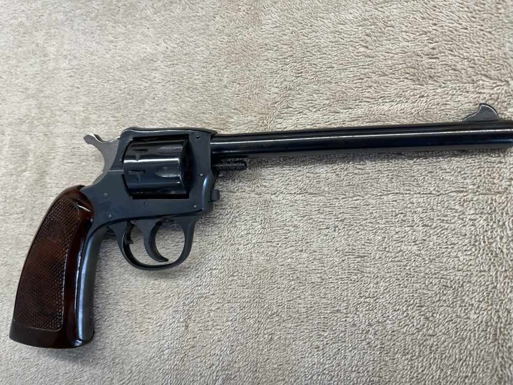 Harrington and Richardson Model 922 in original box-img-3