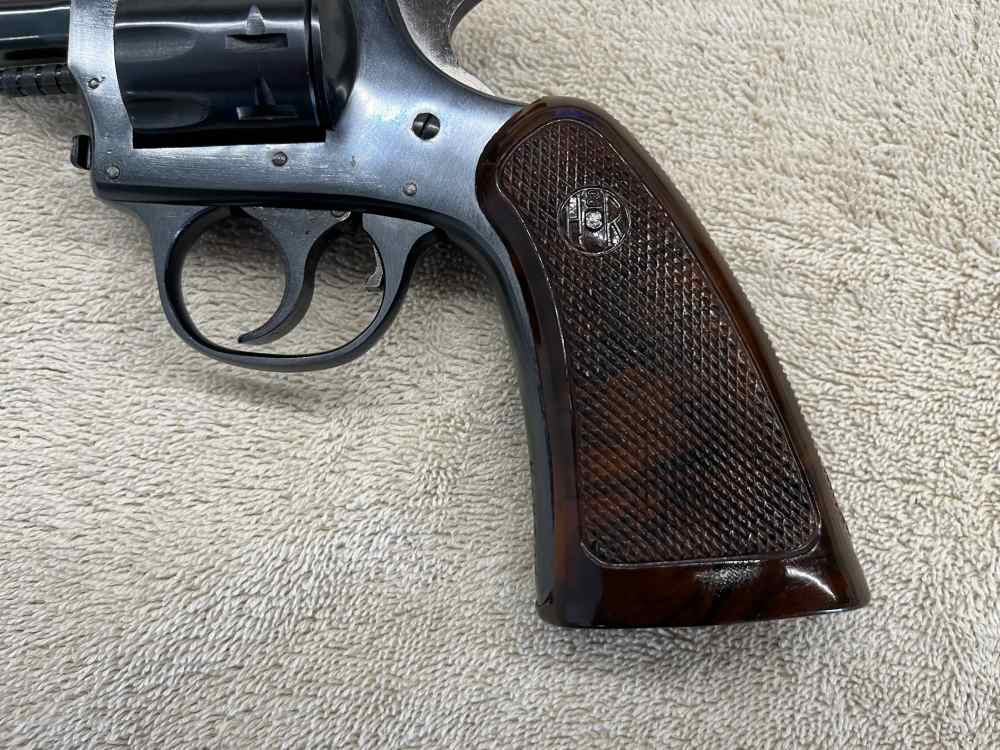 Harrington and Richardson Model 922 in original box-img-20