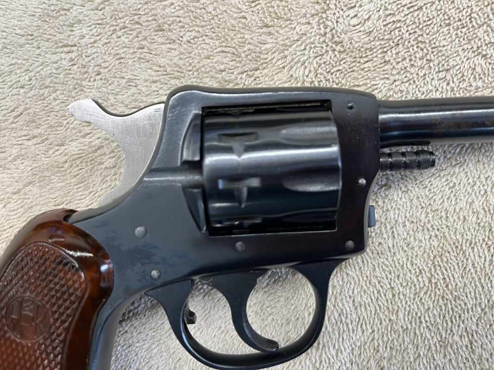 Harrington and Richardson Model 922 in original box-img-8