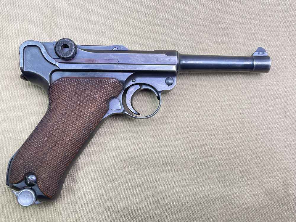 1939 Mauser S/42 Luger P08 Pistol 9mm Matching Numbers WWII Curio & Relic -img-1