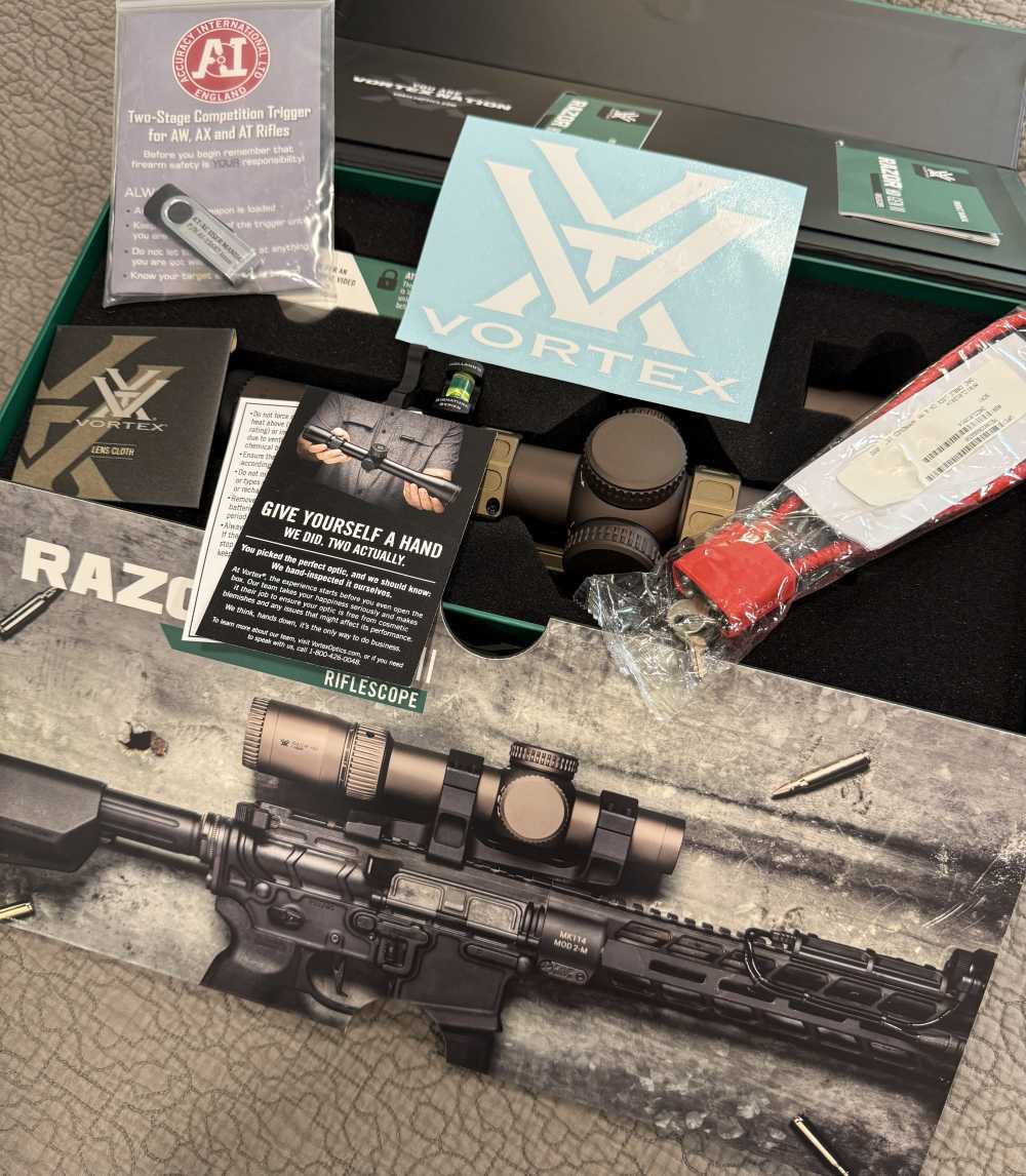 NEW Vortex Razor Gen III 1-10x24 EBR-9 MRAD + Geissele Mount + Level -img-0
