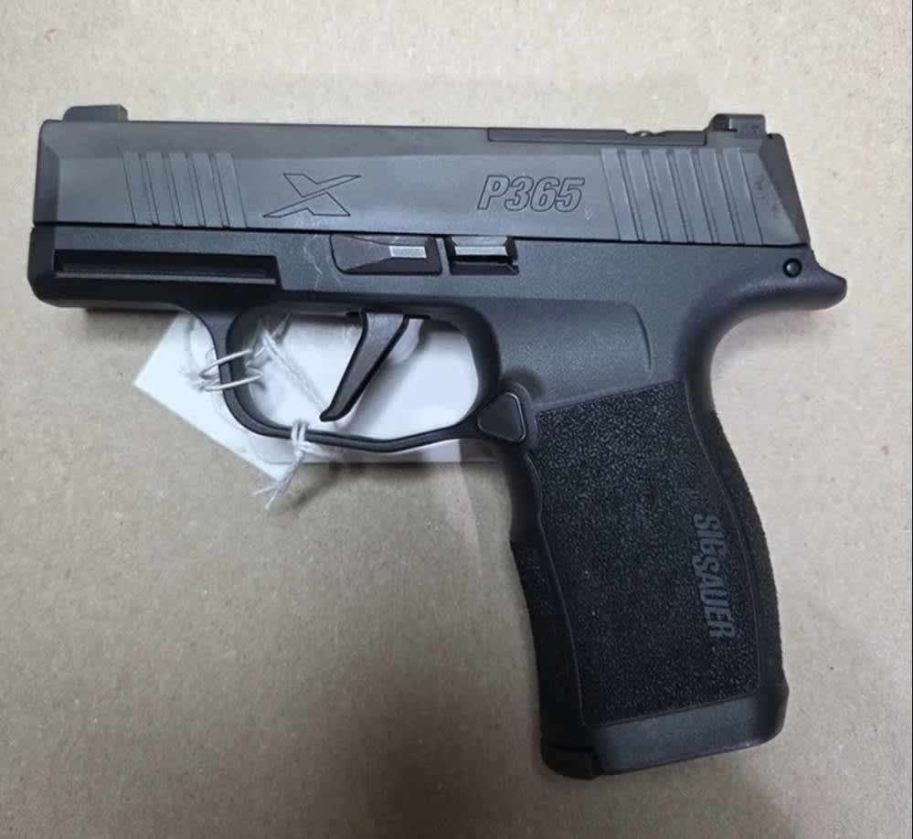 Sig Sauer P365X Texas Ranger 9mm 3.1 barrel 2 12-round magazines-img-1