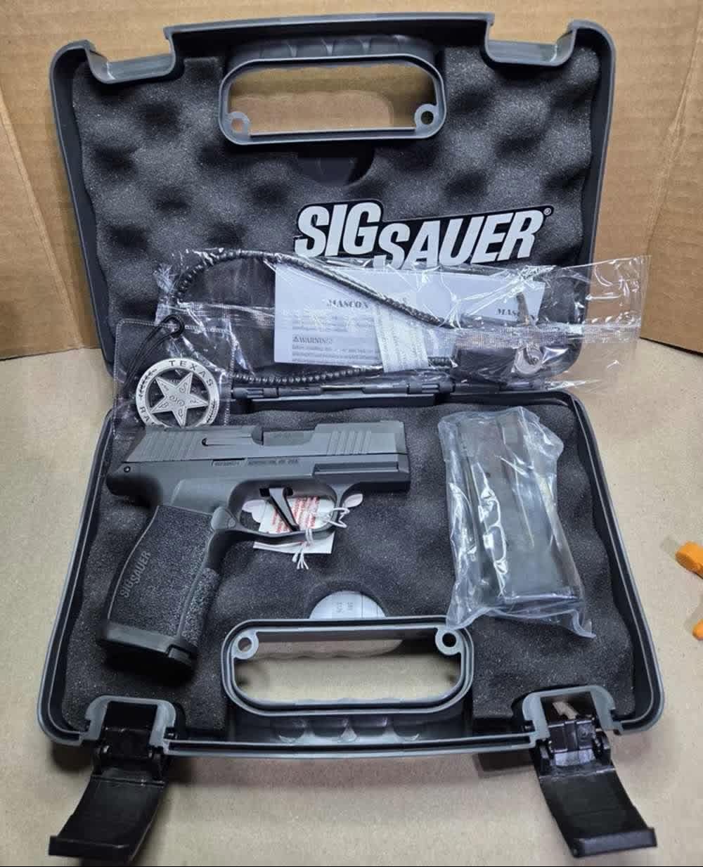 Sig Sauer P365X Texas Ranger 9mm 3.1 barrel 2 12-round magazines-img-4