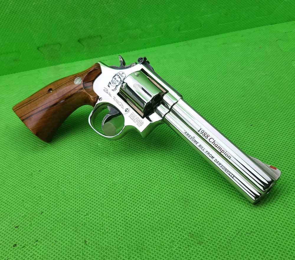 RARE S&W SMITH & WESSON 586 * 1988 BILL ELLIOTT CHAMPION 357 MAG NICKEL -img-24