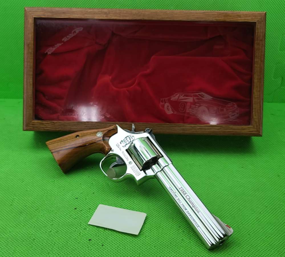 RARE S&W SMITH & WESSON 586 * 1988 BILL ELLIOTT CHAMPION 357 MAG NICKEL -img-1