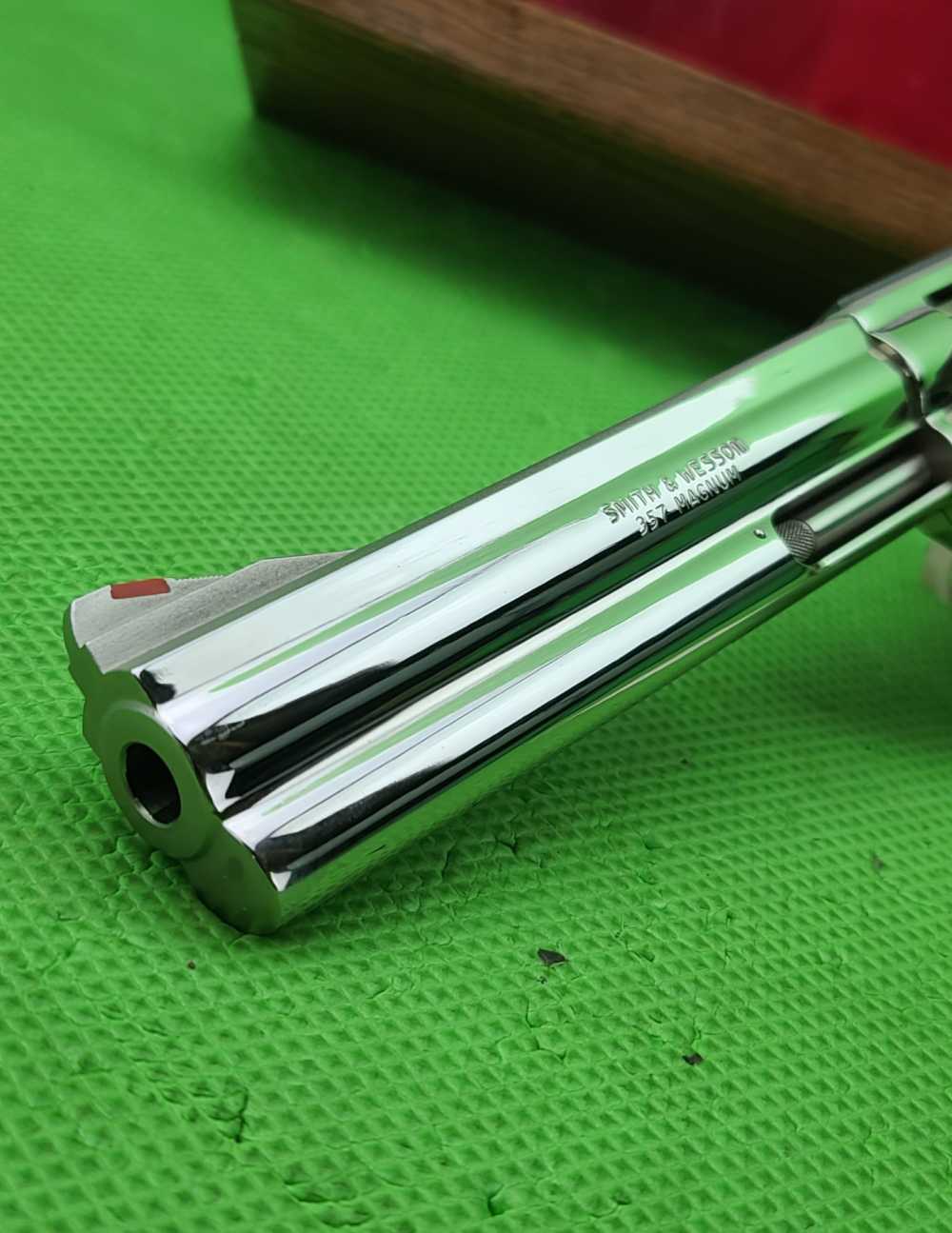 RARE S&W SMITH & WESSON 586 * 1988 BILL ELLIOTT CHAMPION 357 MAG NICKEL -img-3