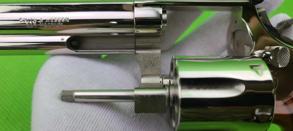 RARE S&W SMITH & WESSON 586 * 1988 BILL ELLIOTT CHAMPION 357 MAG NICKEL -img-21