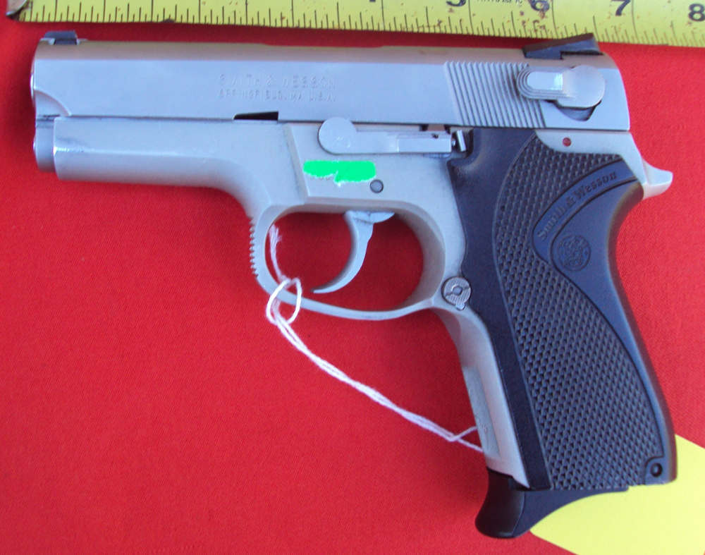 Smith & Wesson 6906, 9mm, Compact, ONE Magazine, Nice In Box, 2-228, MW-img-2